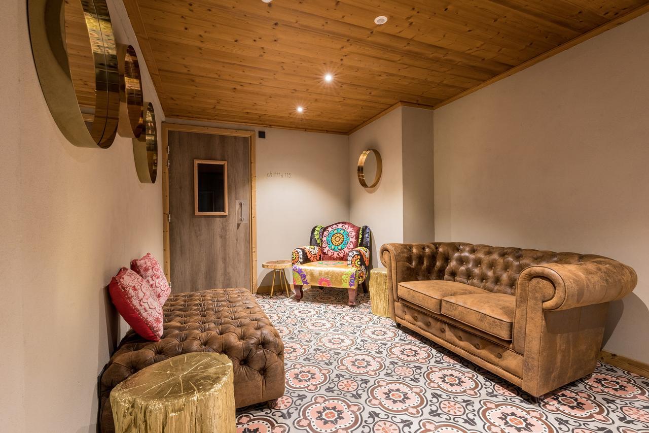 Les Cabanes De La Maison Rouge FRENCH ALPS Eksteriør bilde